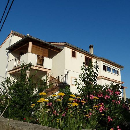 Apartman Petra Vrh  Екстериор снимка