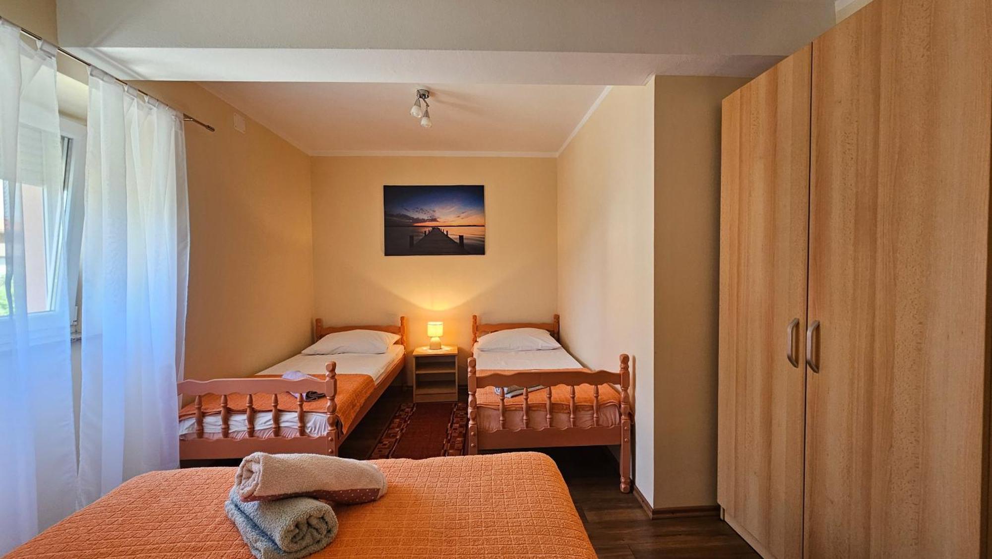 Apartman Petra Vrh  Екстериор снимка