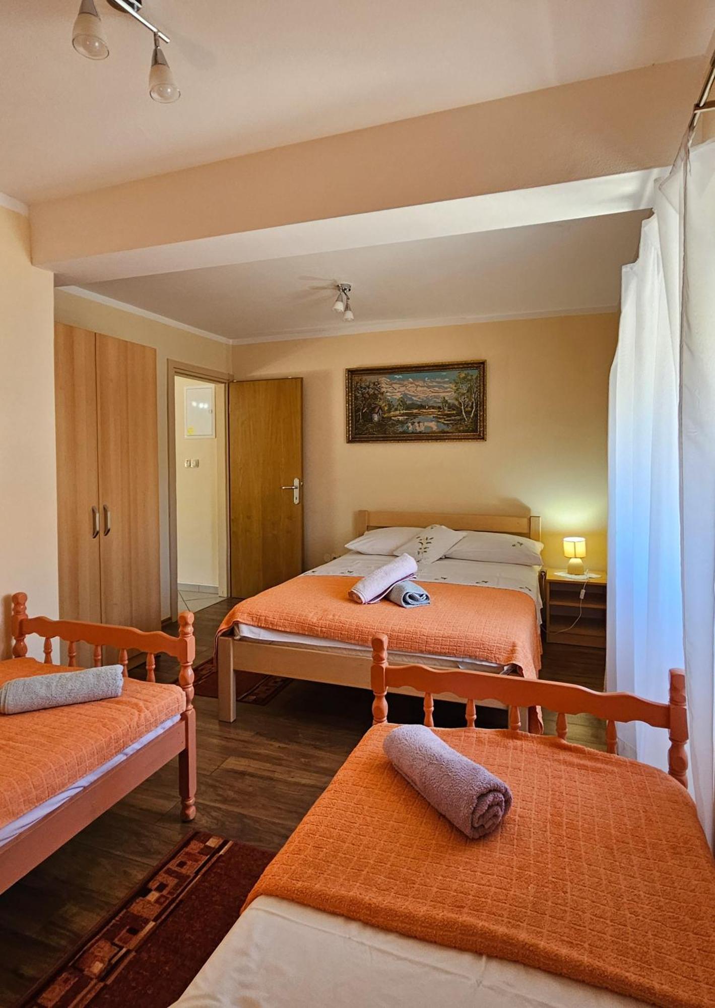 Apartman Petra Vrh  Екстериор снимка