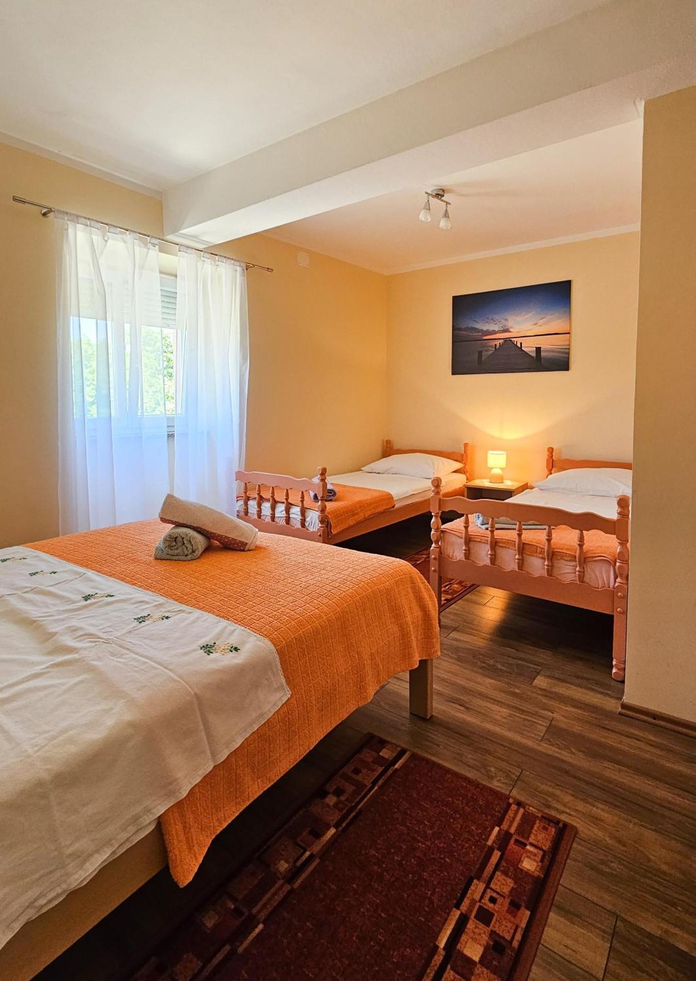 Apartman Petra Vrh  Екстериор снимка