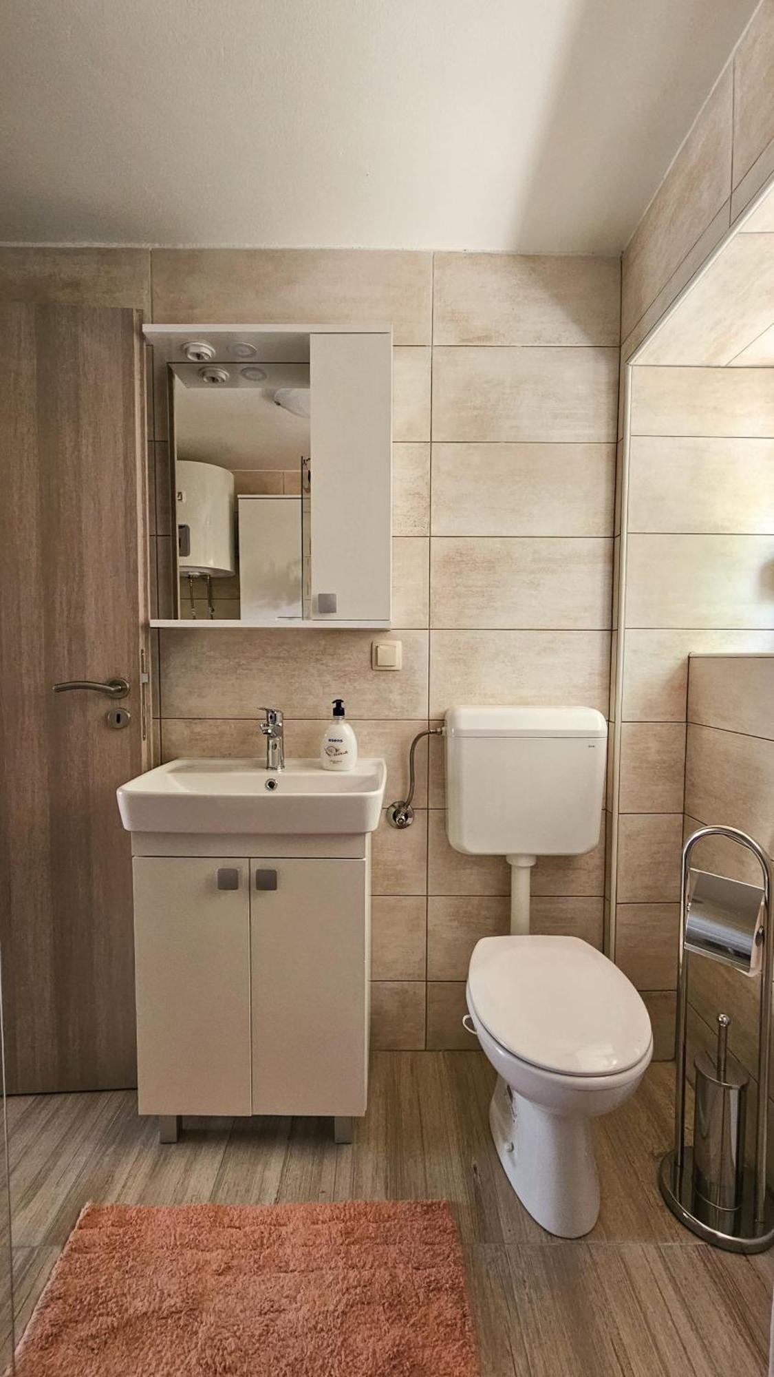 Apartman Petra Vrh  Екстериор снимка