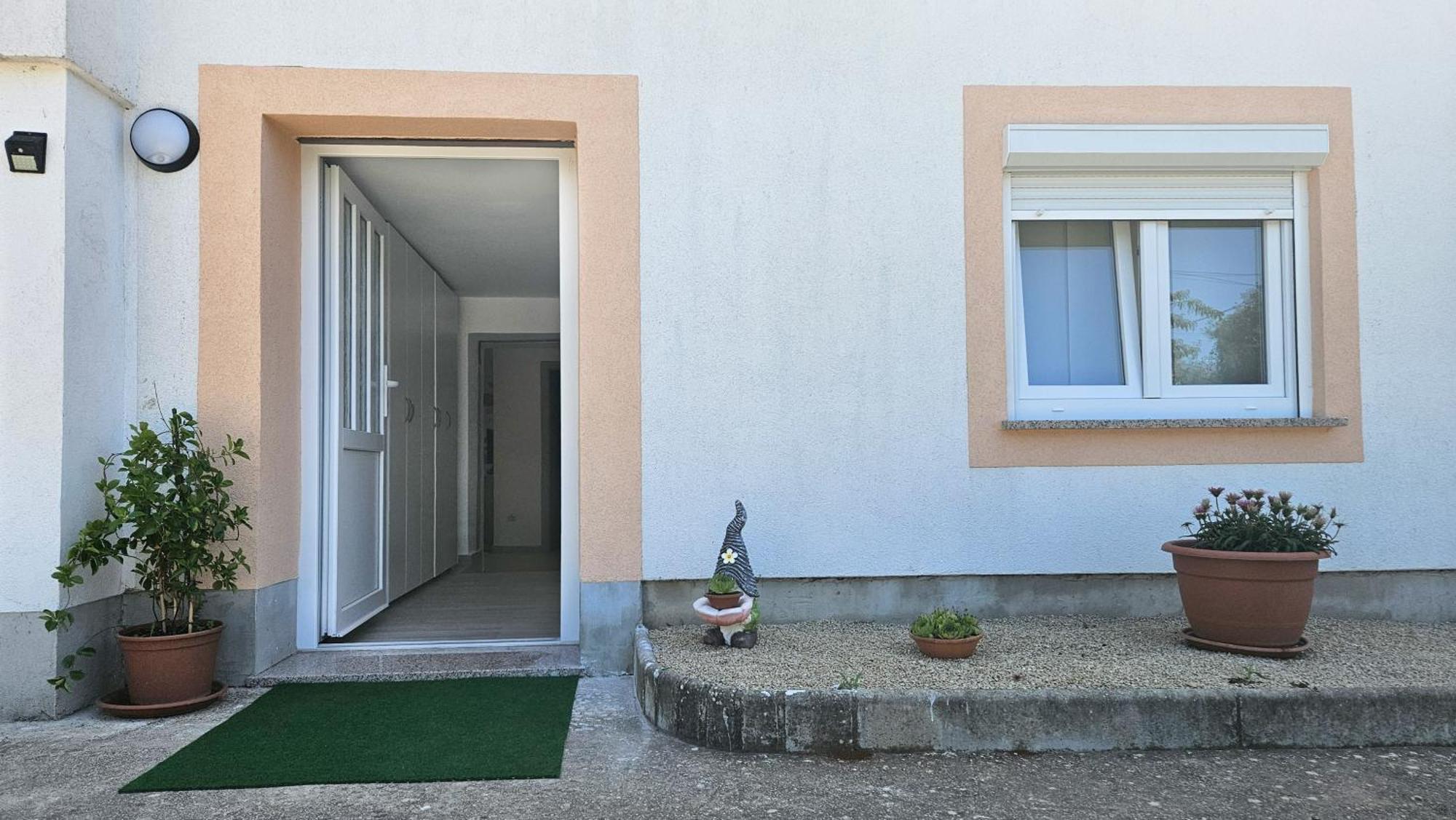 Apartman Petra Vrh  Екстериор снимка