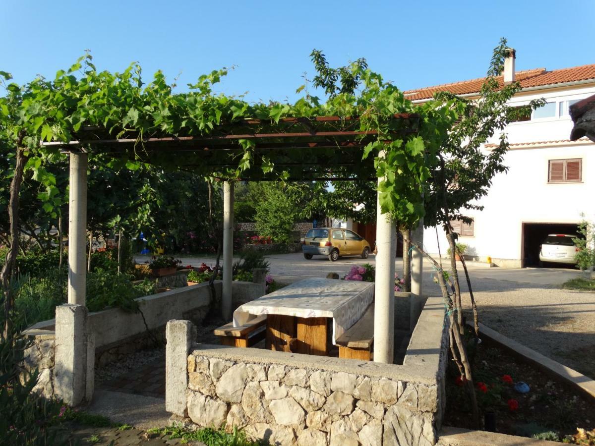 Apartman Petra Vrh  Екстериор снимка