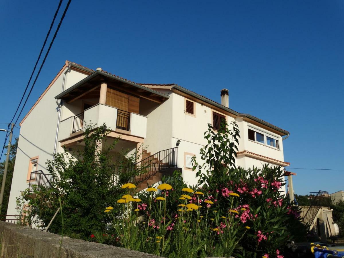 Apartman Petra Vrh  Екстериор снимка